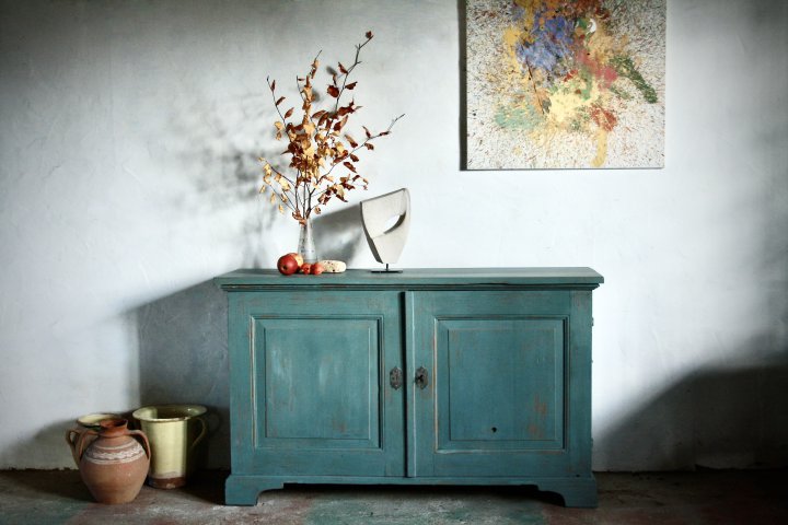 Sideboard aus einem sehr alten Brandschrank