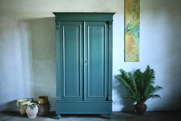 Zweitüriger Dielenschrank aus der Gründerzeit