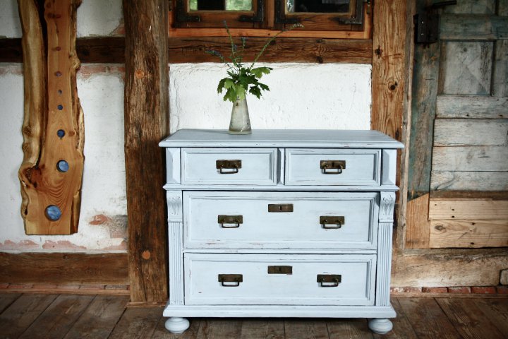 Kommode mit Jugendstil Elementen