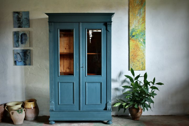 Schöner Vitrinenschrank aus der Gründerzeit